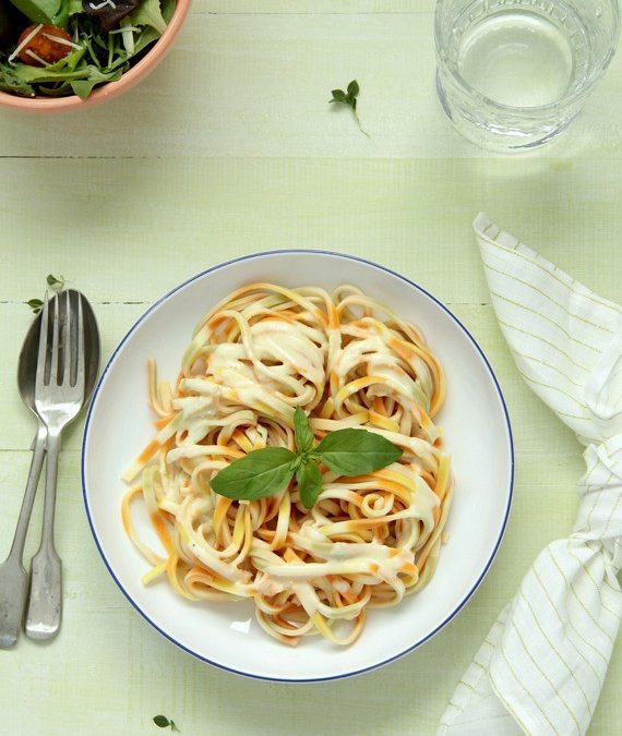 Spaguetti limone parmeggiano {Tallarines con limón y queso parmesano}