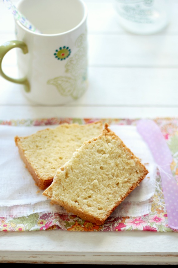 Bizcocho de aceite de oliva y el nuevo libro «Dulces y postres» de Las recetas de mamá