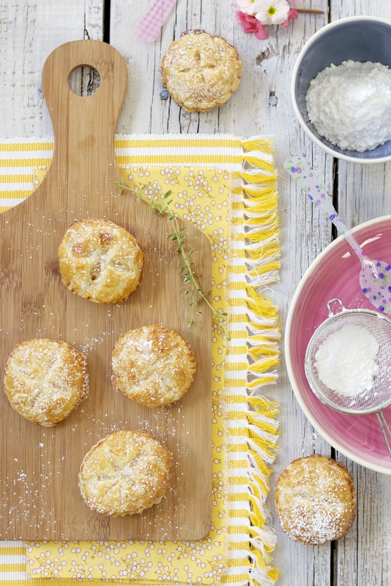 Mini pies de manzana y crema de almendras